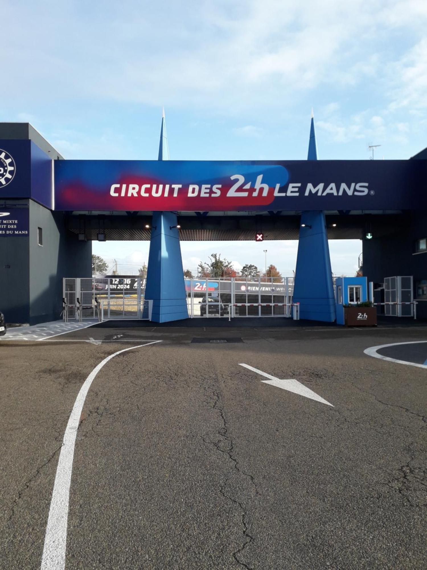Proximite Circuit 24 Heures Le Mans Luaran gambar